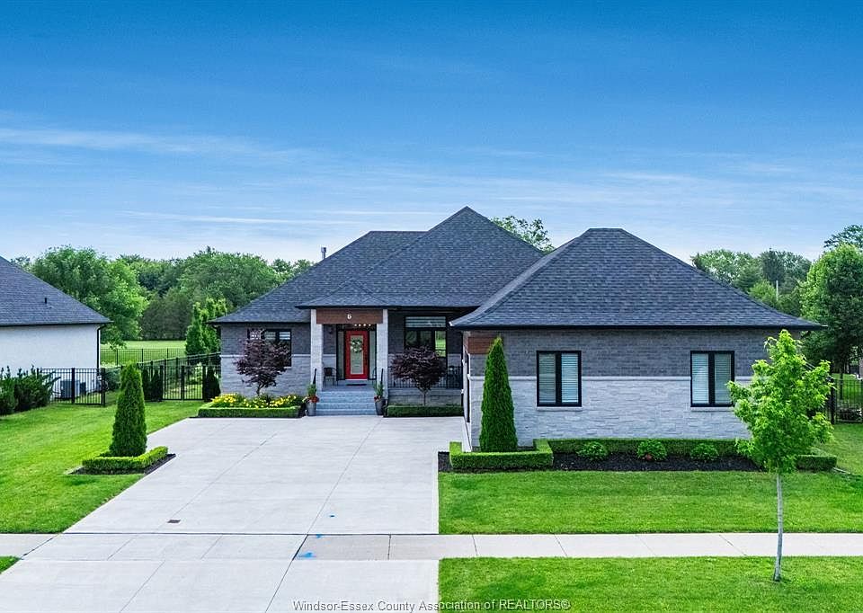 1st image of 6 Augusta Dr