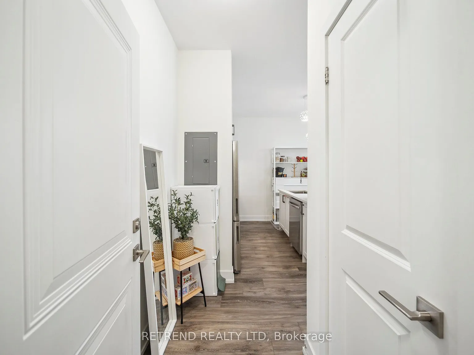 2 bed, $2,800 — Photo 2