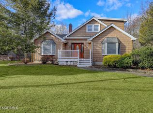 1556 Silverton Rd, Toms River, NJ 08755