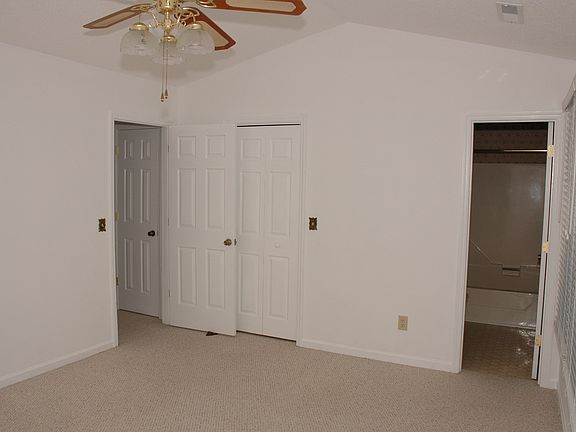 Master Bedroom/Bath/Walkin