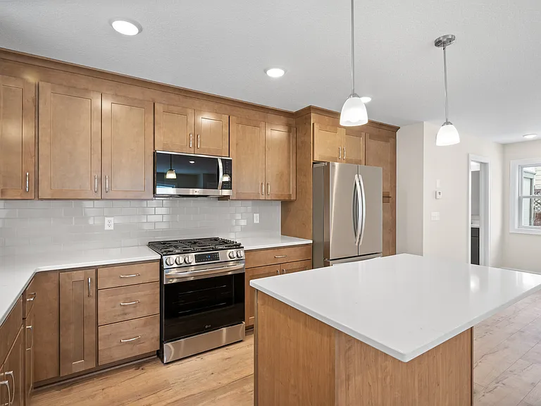 820 26th Ave NE #1 — Photo 1