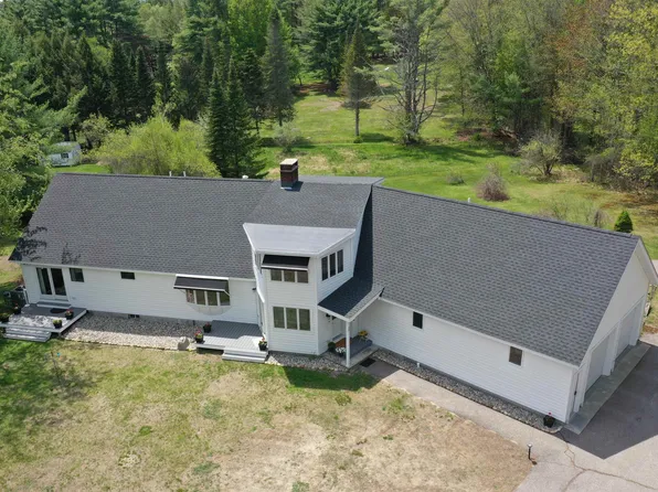 20 Mirror Lake Drive, Tuftonboro, NH 03853