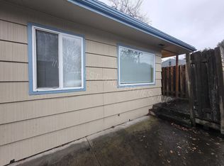 12408 SE Ivon Ct, Portland, OR 97236