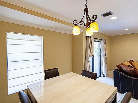 4th image of 3093 Bird Ave #3093