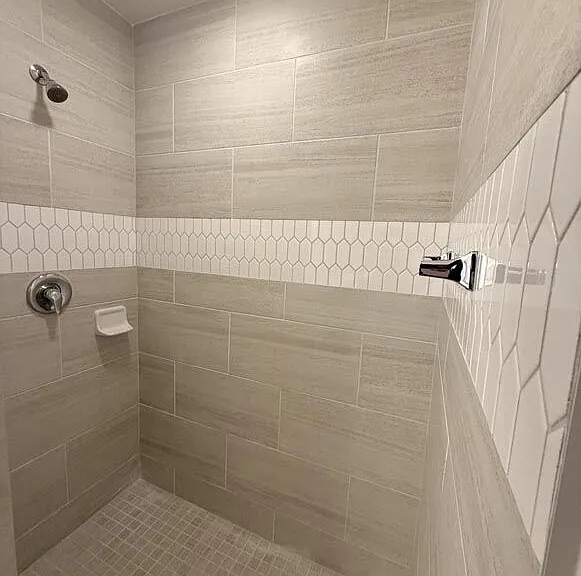 Superior Manor II — Photo 9