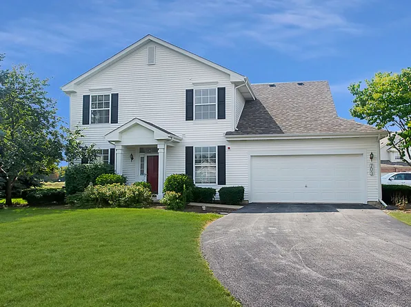703 Crossing Way #703, Saint Charles, IL 60174
