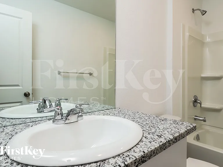 5402 Basil Chase — Photo 14
