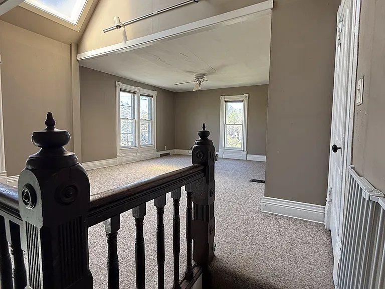 1021 Harlem Blvd #2 — Photo 13