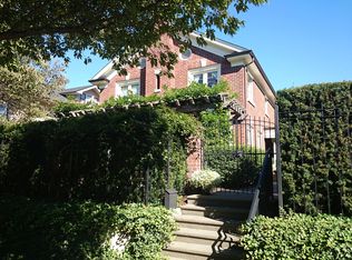 944 21st Ave E, Seattle, WA 98112