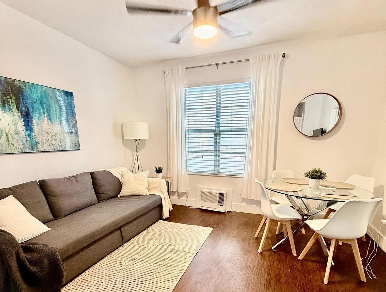 1 bed, 1.0 bath, $4,198 — Photo 3