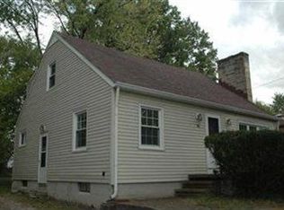 479 10th St, Elyria, OH 44035