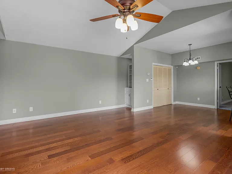 3100 Fairfield Ave #7C — Photo 5