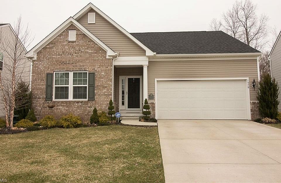 1st image of 1579 Crescent Dr