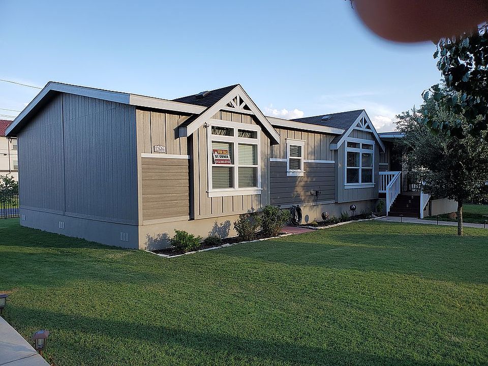 1st image of 12616 Claremont Cir #93