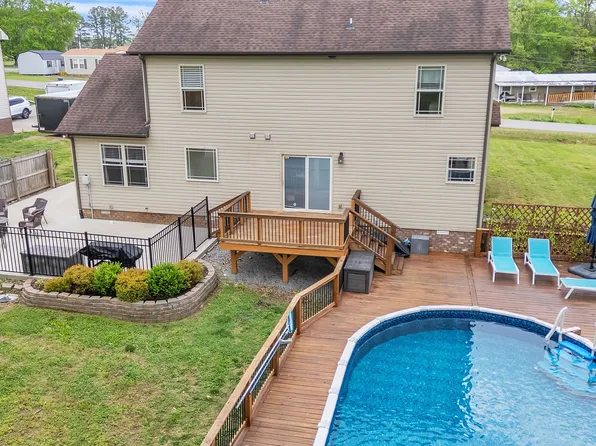 270 Harper Rd, Clarksville, TN 37043