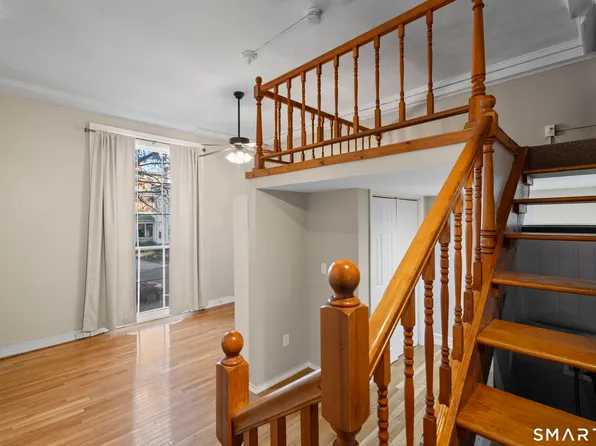 548 Chapel St #1F, New Haven, CT 06511