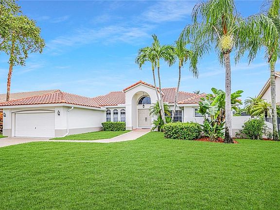 2nd image of 10111 NW 10th St