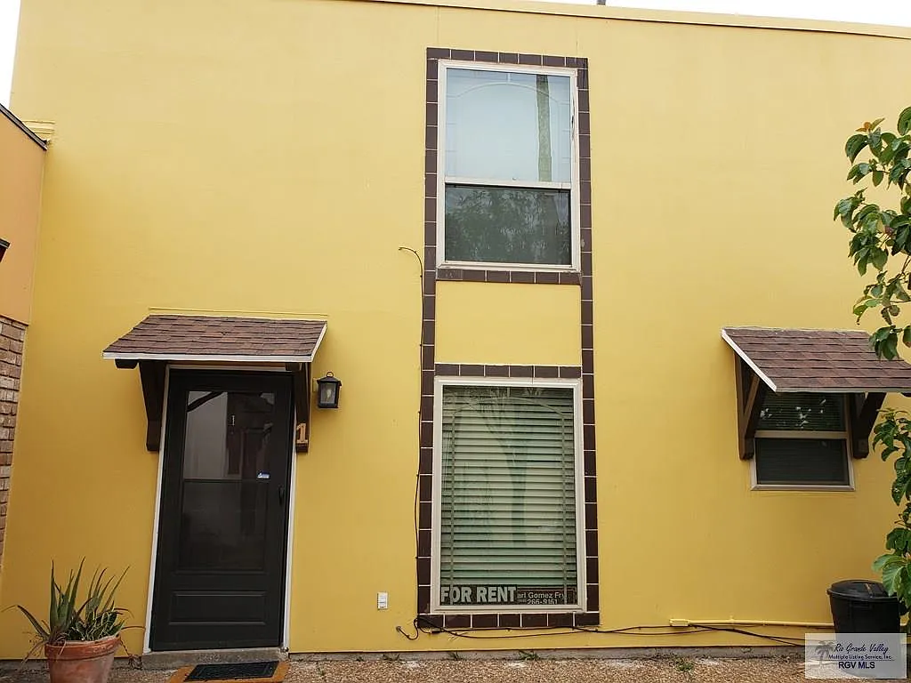 1 bed, 1.0 bath, 900 sqft, $1,550 — Photo 2
