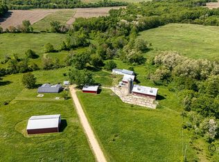 1139 Us Highway 20 E, Elizabeth, IL