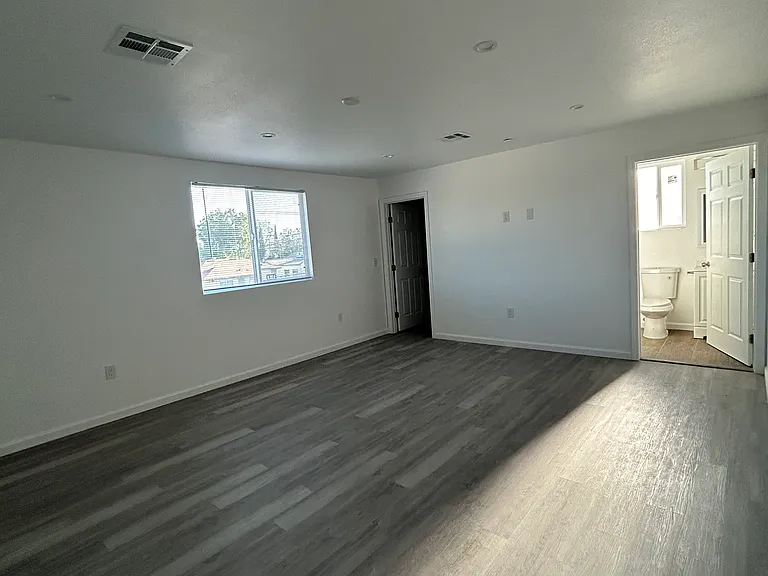 6617 Adamson Ave #B — Photo 10
