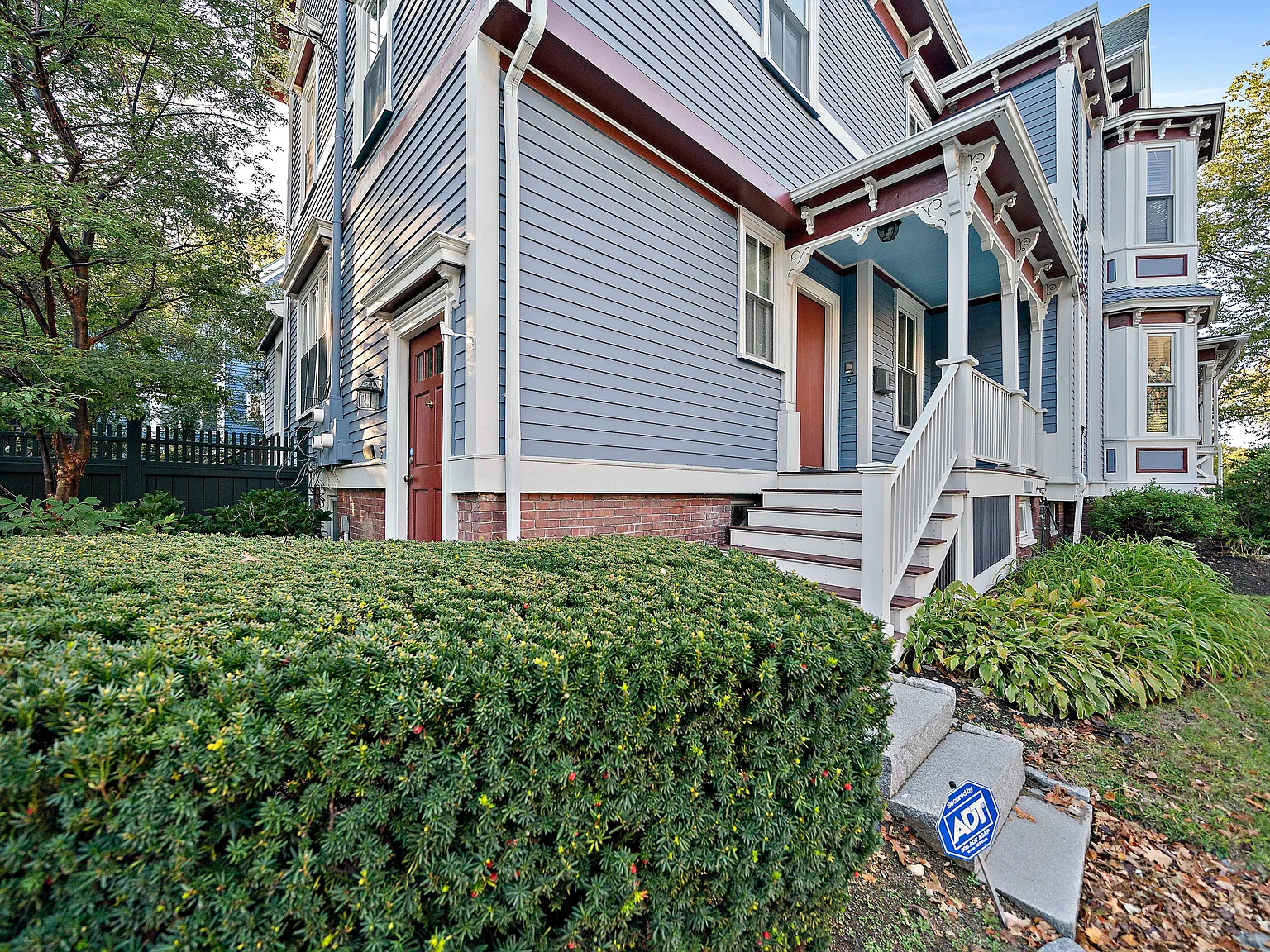 2 bed, 1500 sqft, $3,200 — Photo 1