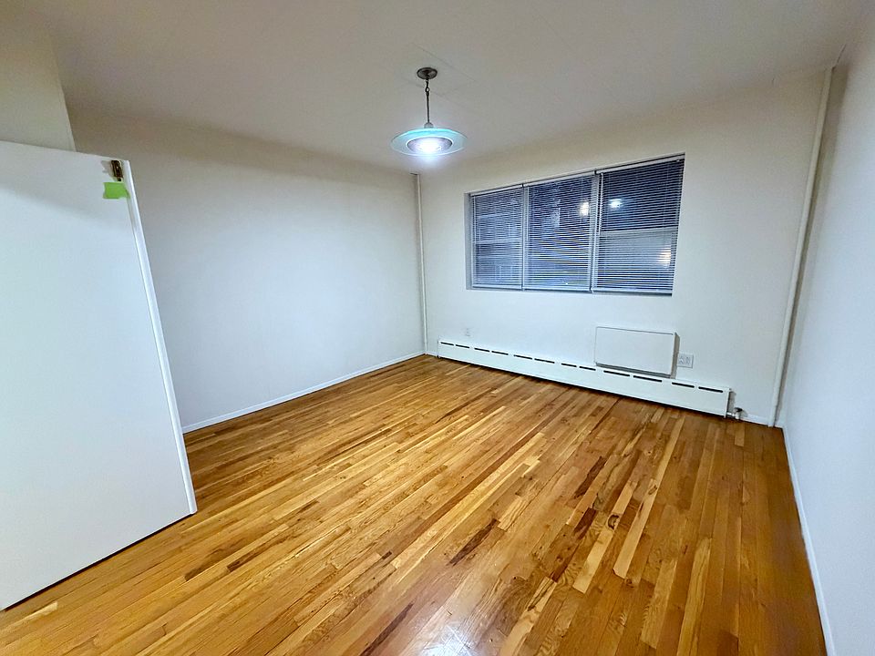 1st image of 427 Humboldt St APT 2