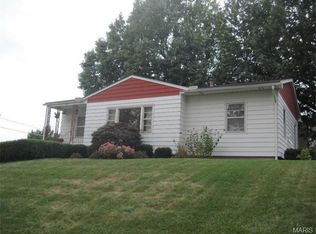 4007 Overhill Dr, Hannibal, MO 63401