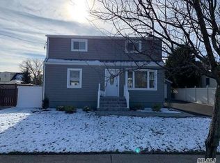 180 Toronto Ave, Massapequa, NY