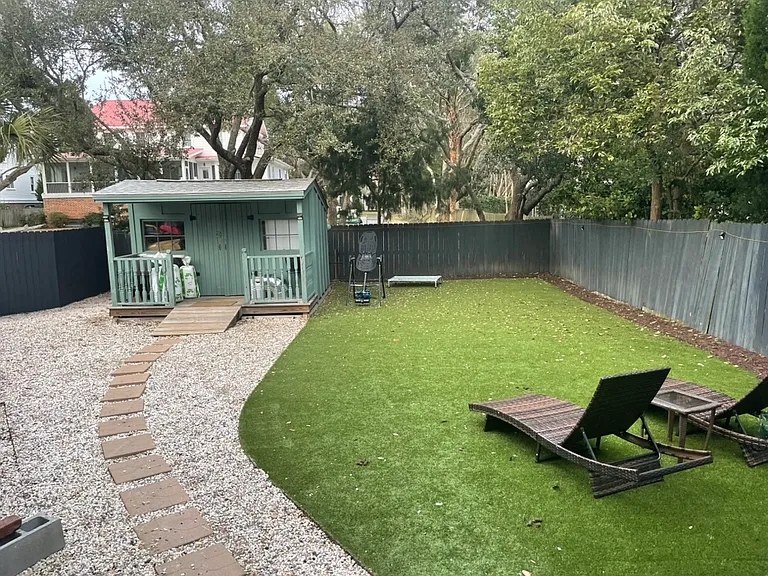 932 Richter Way — Photo 7