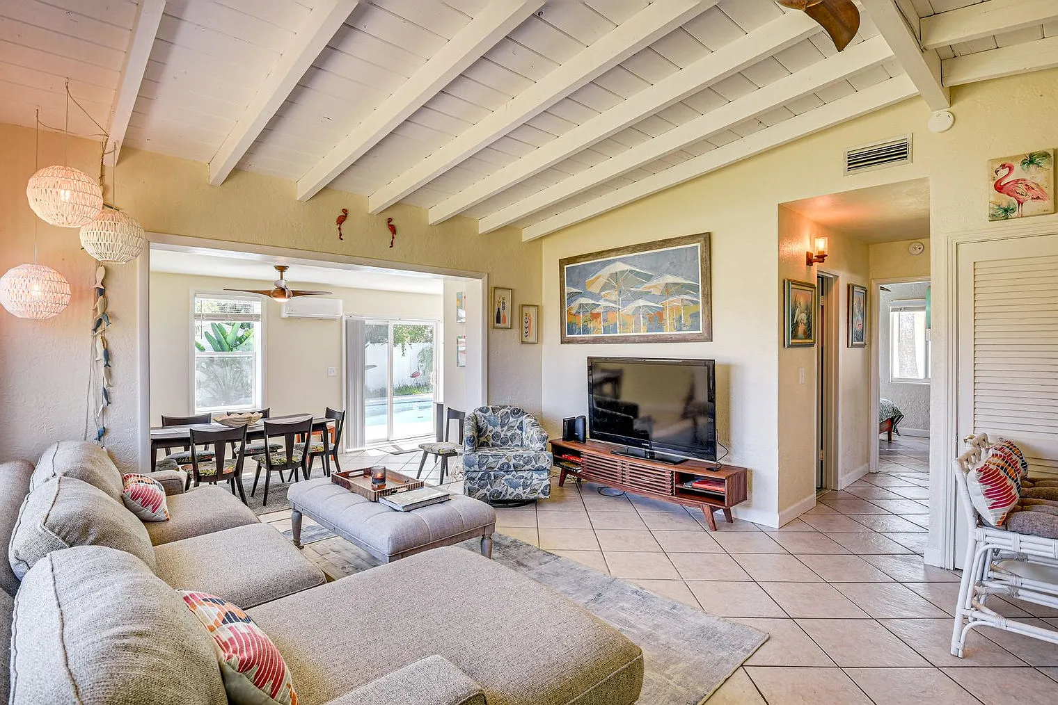 3 bed, 2.0 bath, 1614 sqft, $3,612 — Photo 1