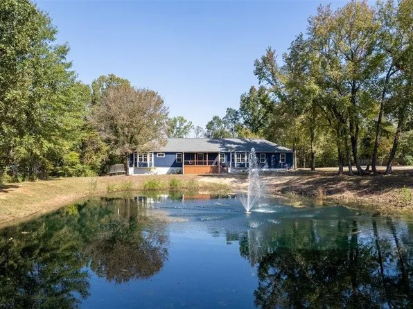 440 Raleigh Lagrange Dr, Rossville, TN 38066