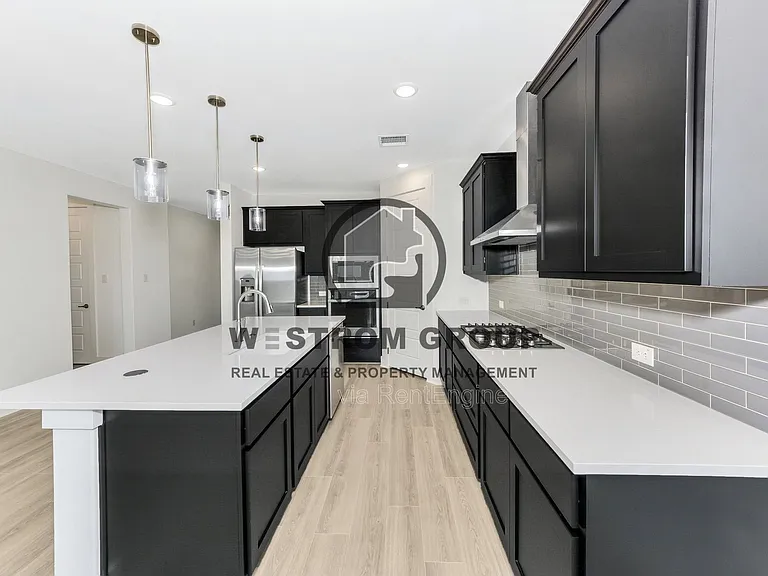 17229 Oxborough Dr — Photo 15