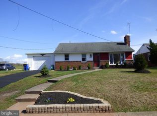 279 S Main St, Mount Wolf, PA 17347