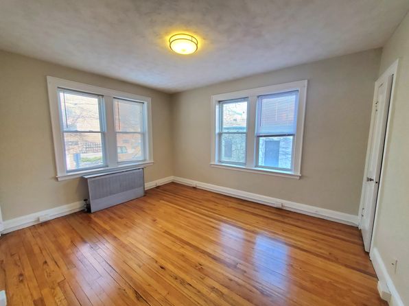 4 Cogswell Ave APT 2