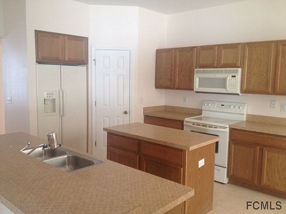 5th image of 2 Fenwick Ln