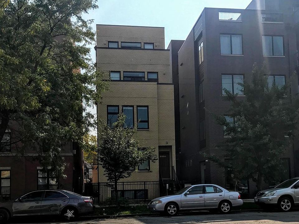 1st image of 2527 W Fullerton Ave #3