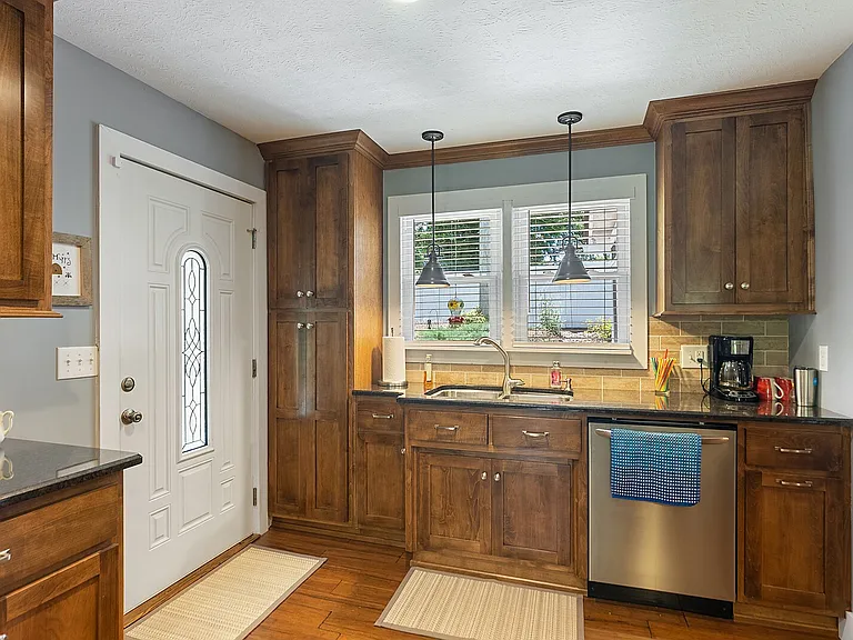 1247 S Pawnee Dr — Photo 8