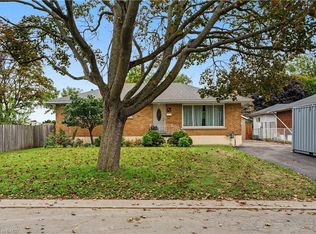 42 Woodman Dr, Brantford, ON N3S 4K1