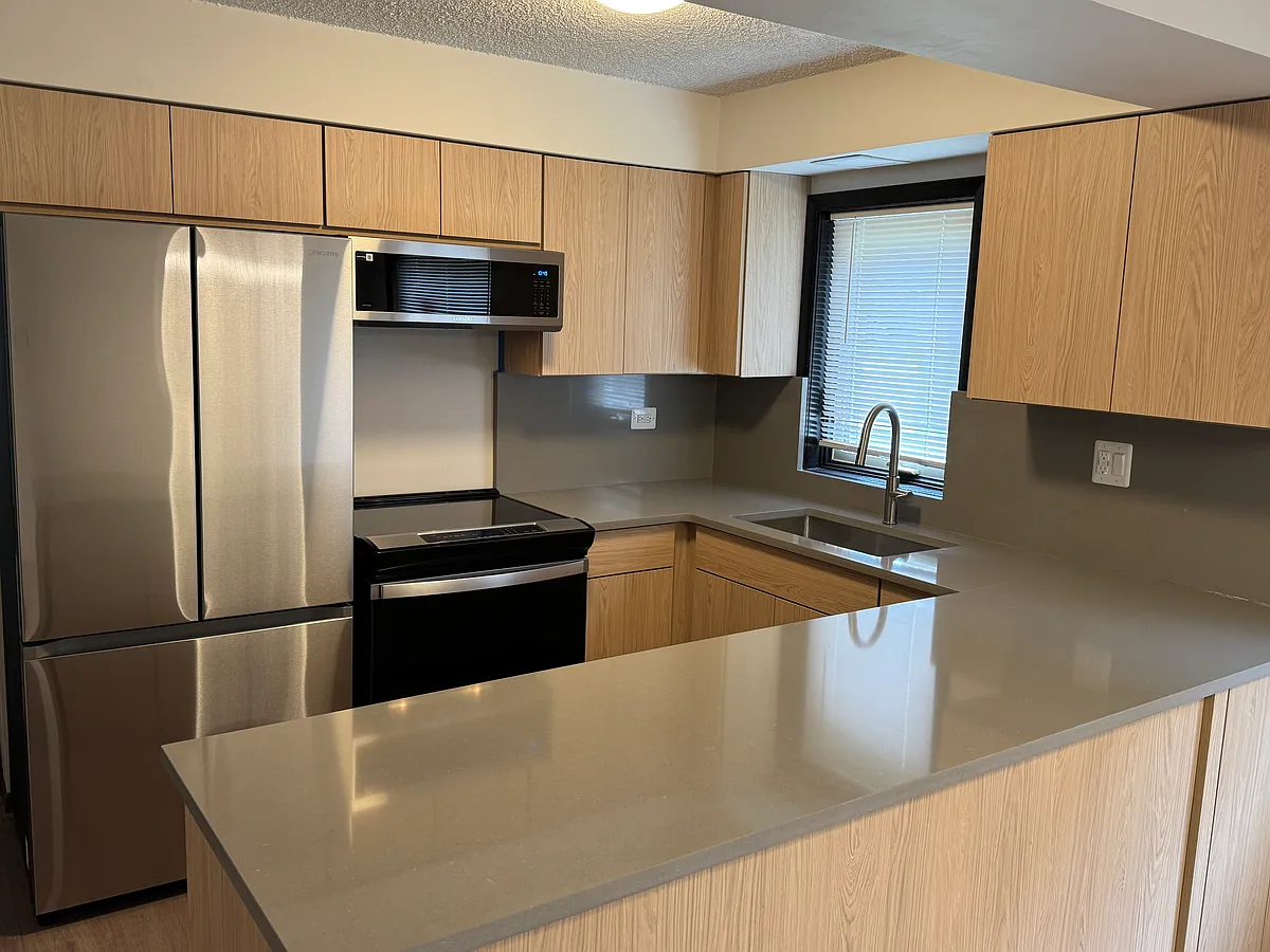 Building Photo - 10758 S Oak Park Ave #1A