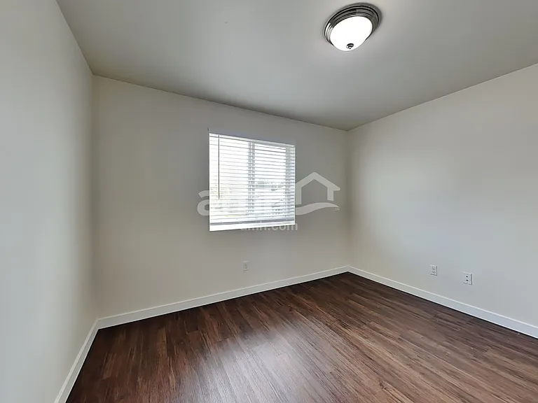 16627 Greenleaf Ave SE — Photo 18
