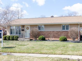 9142 Homestead Ln, Oak Lawn, IL 60455