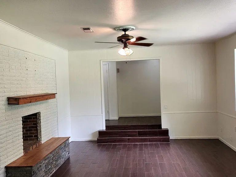 2601 Greenwood St — Photo 19