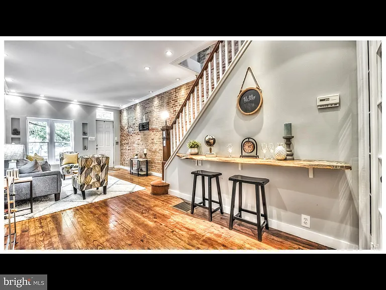 1209 S Ellwood Ave — Photo 9