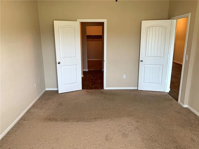 160 Cherry Blossom Dr — Photo 11