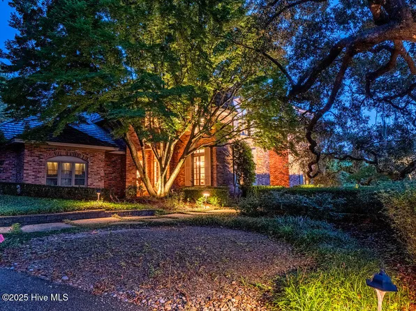 1235 Great Oaks Drive, Wilmington, NC 28405