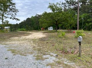 228 Moss Lake Rd, Elizabethtown, NC 28337