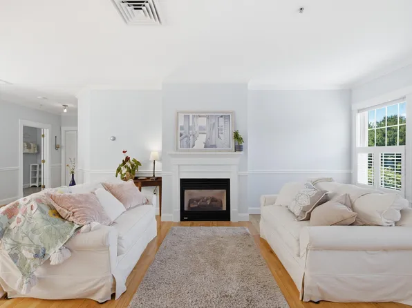 106 Farragut Way #366, Kennebunk, ME 04043