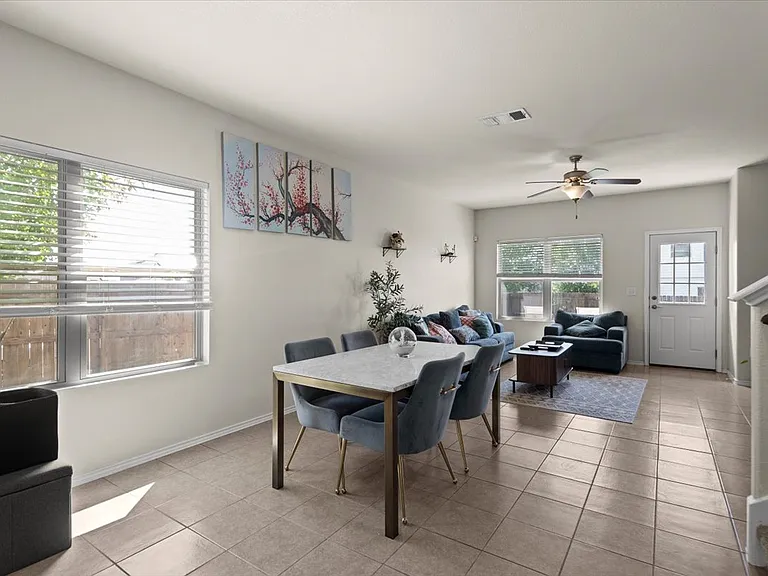 Black Granite Dr — Photo 7