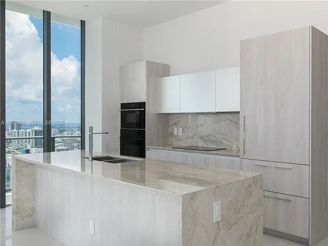 480 NE 31st St #Penthouse 5101 — Photo 13