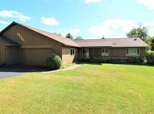 2221 Ridge View Dr, Wausau, WI 54401